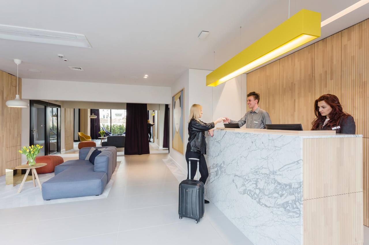 ורשה Platinum Hotel&Residence Wilanow מראה חיצוני תמונה
